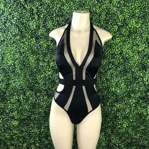 Bandage material sexy one piece swim nwt